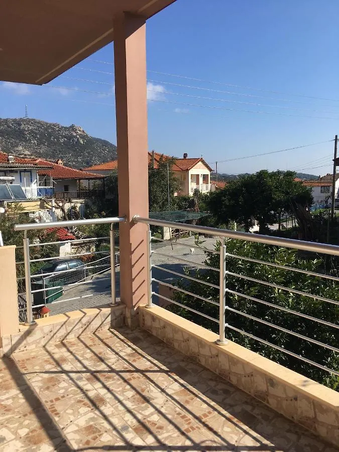 הוילה סיקיה Ploumis House